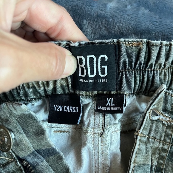 BDG Y2K Camouflage Cargo Pants - Picture 4 of 5